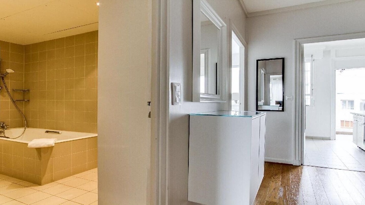 Photo of Bathroom in Champs-Elysees