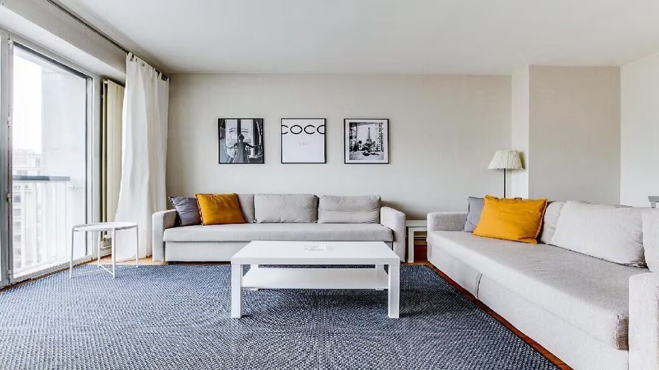Photo of Livingroom in Champs-Elysees