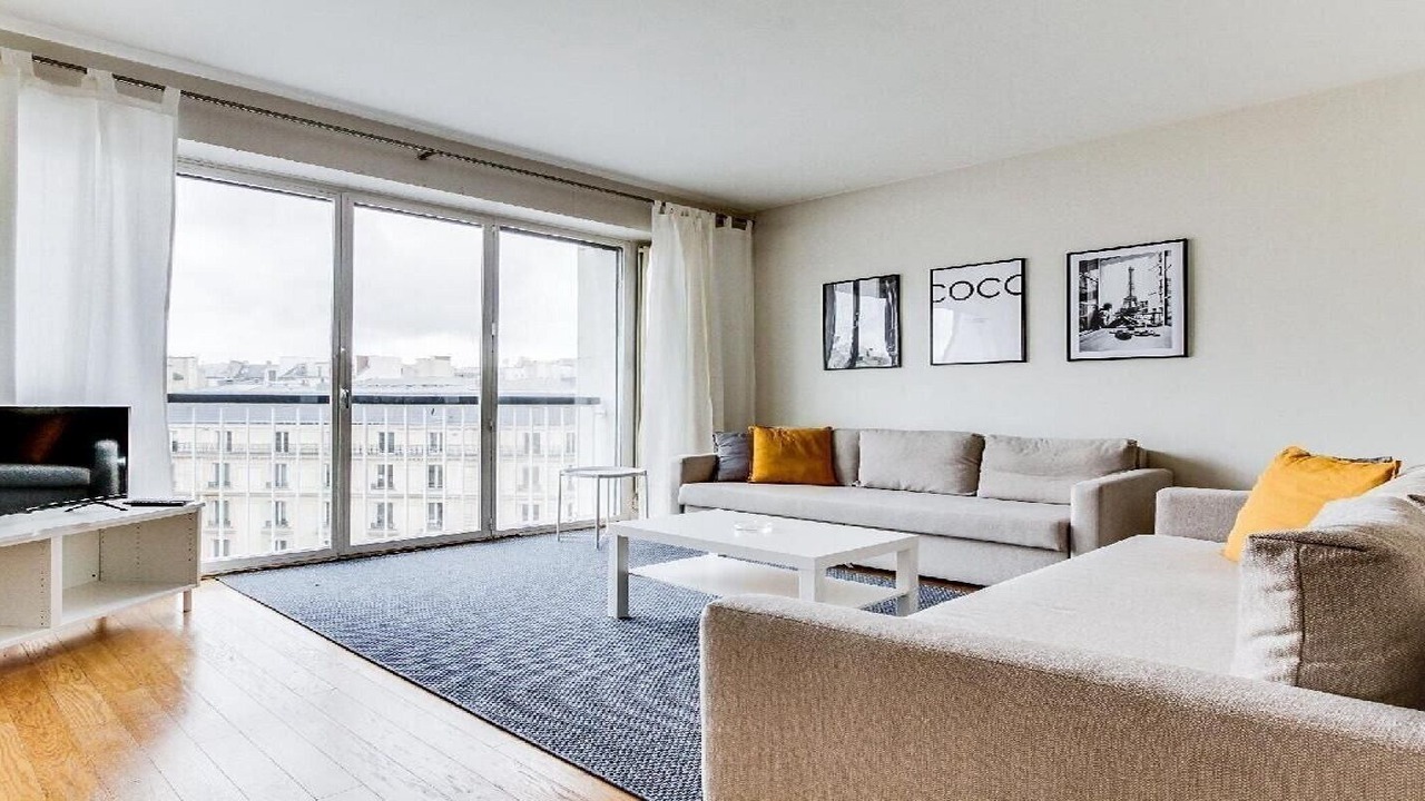 Photo of Livingroom in Champs-Elysees