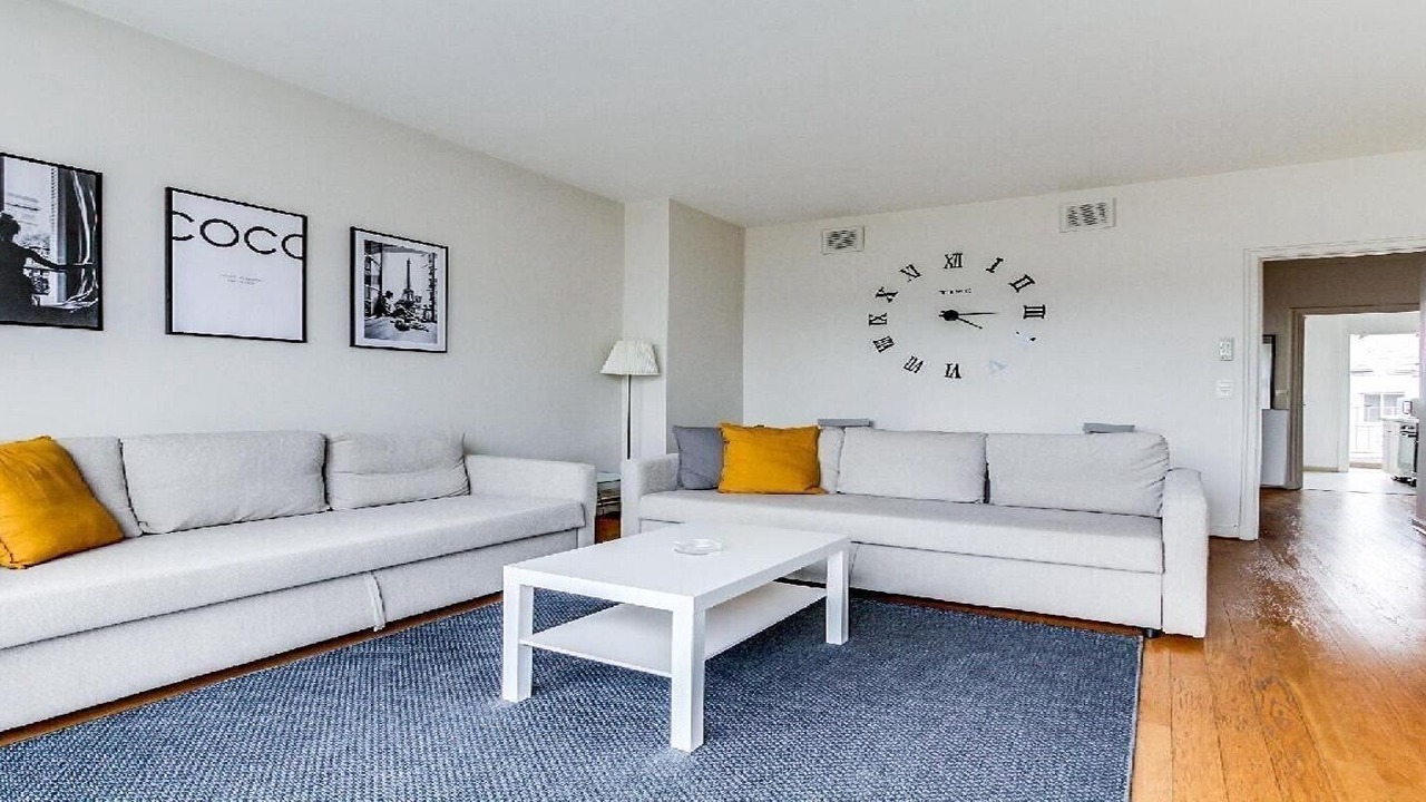 Photo of Livingroom in Champs-Elysees
