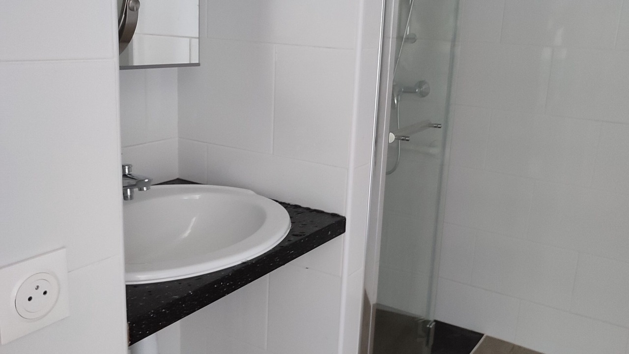 Photo of Bathroom in Garches