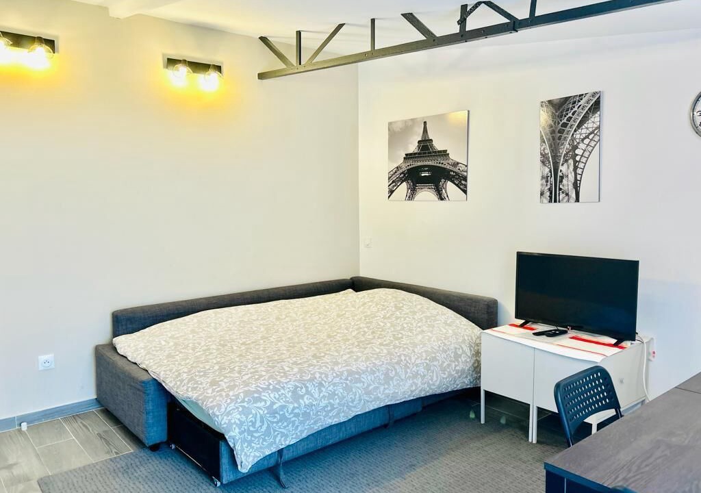 Photo of Bedroom in Garches