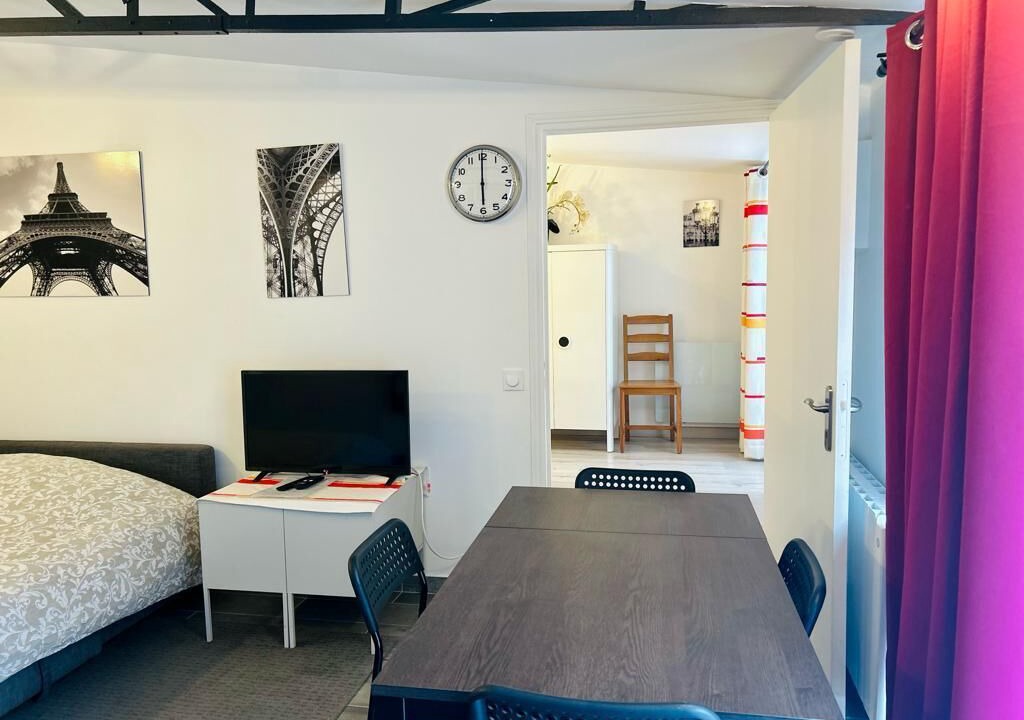 Photo of Bedroom in Garches