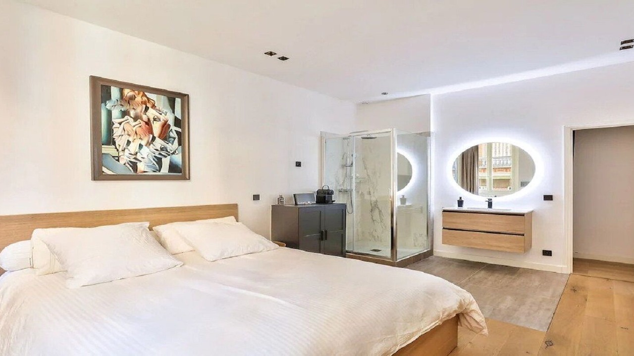 Photo of Bedroom in Chaillot