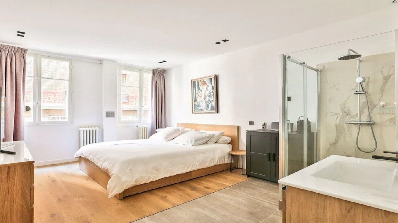Photo of Bedroom in Chaillot