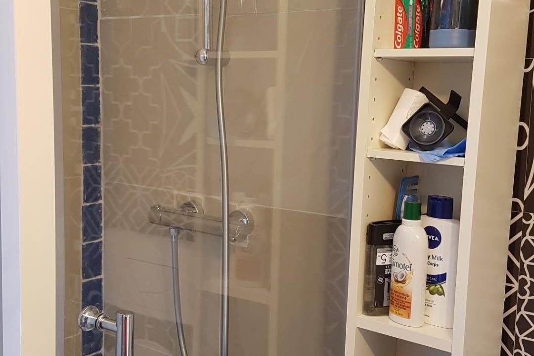Photo of Bathroom in Esbly