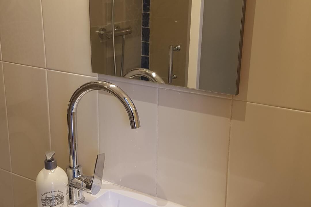 Photo of Bathroom in Esbly