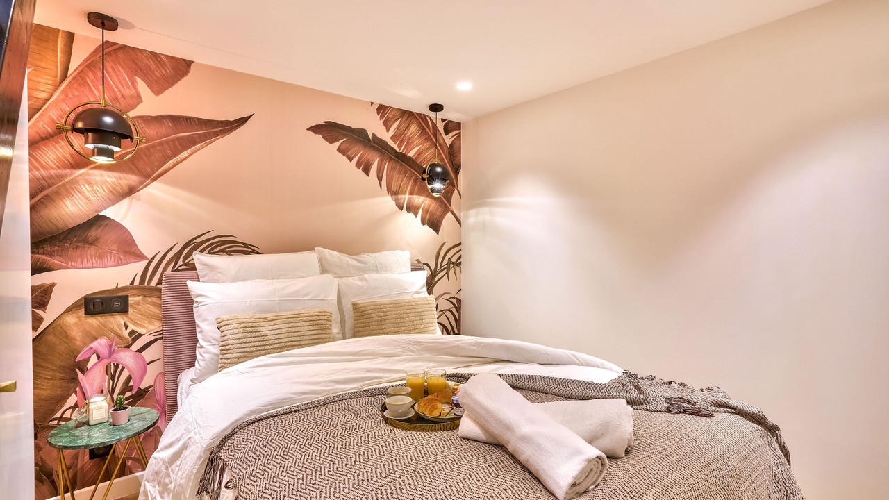 Photo of Bedroom in Grenelle