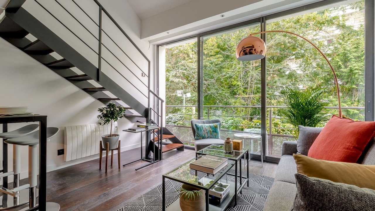 Photo of Livingroom in 15th Arrondissement