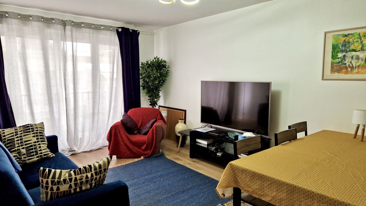Photo of Livingroom in 9th Arrondissement