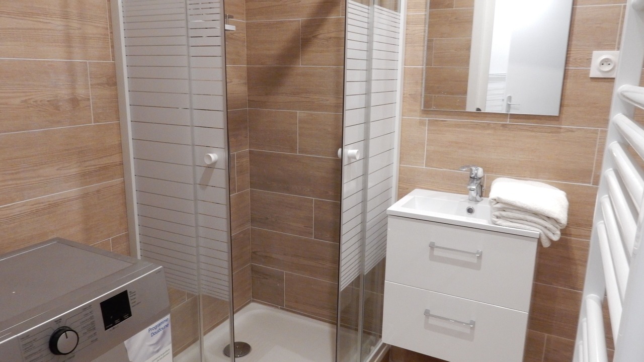 Photo of Bathroom in 9th Arrondissement