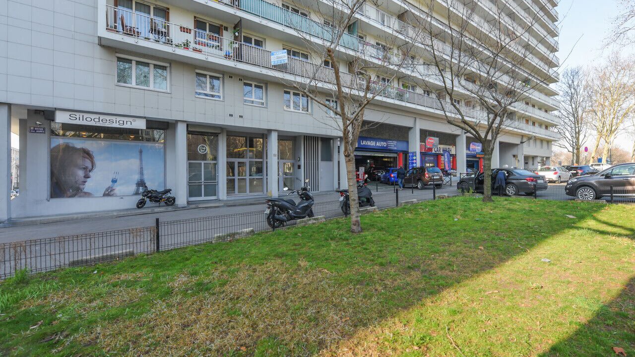 Photo of Outdoor in Clichy