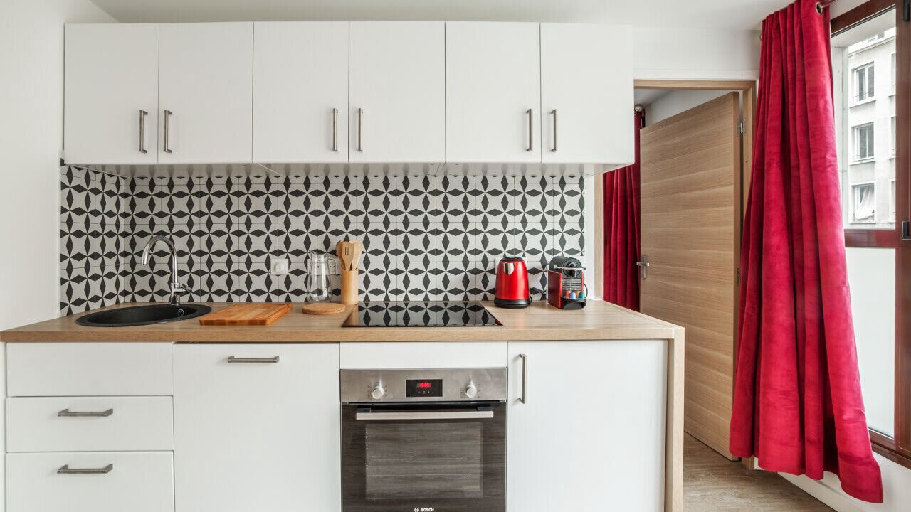 Photo of Kitchen in Quartier de la Folie-Mericourt