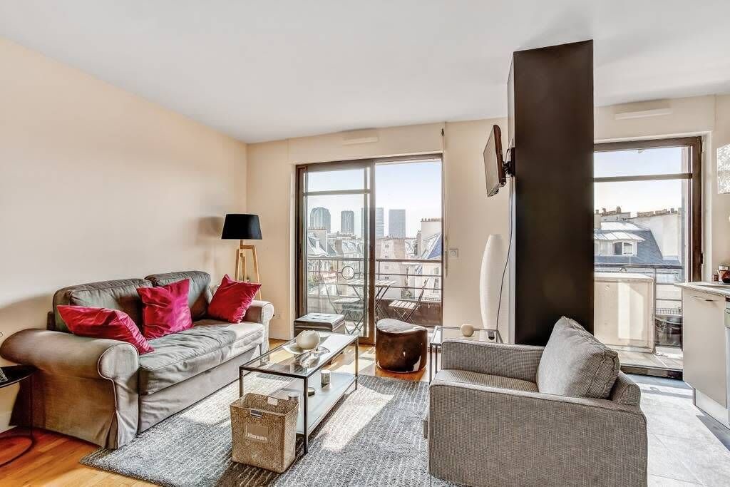 Photo of Livingroom in 16th Arrondissement