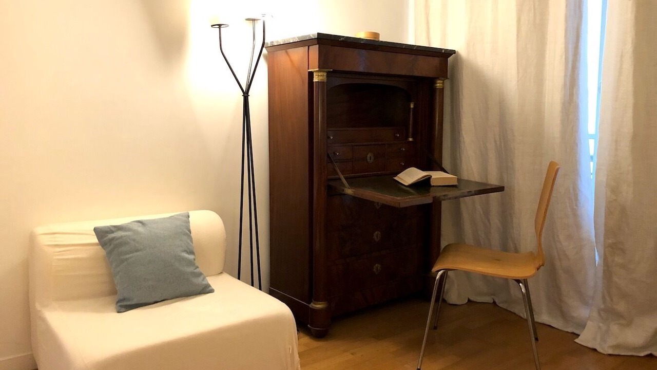 Photo of Bedroom in Chaillot