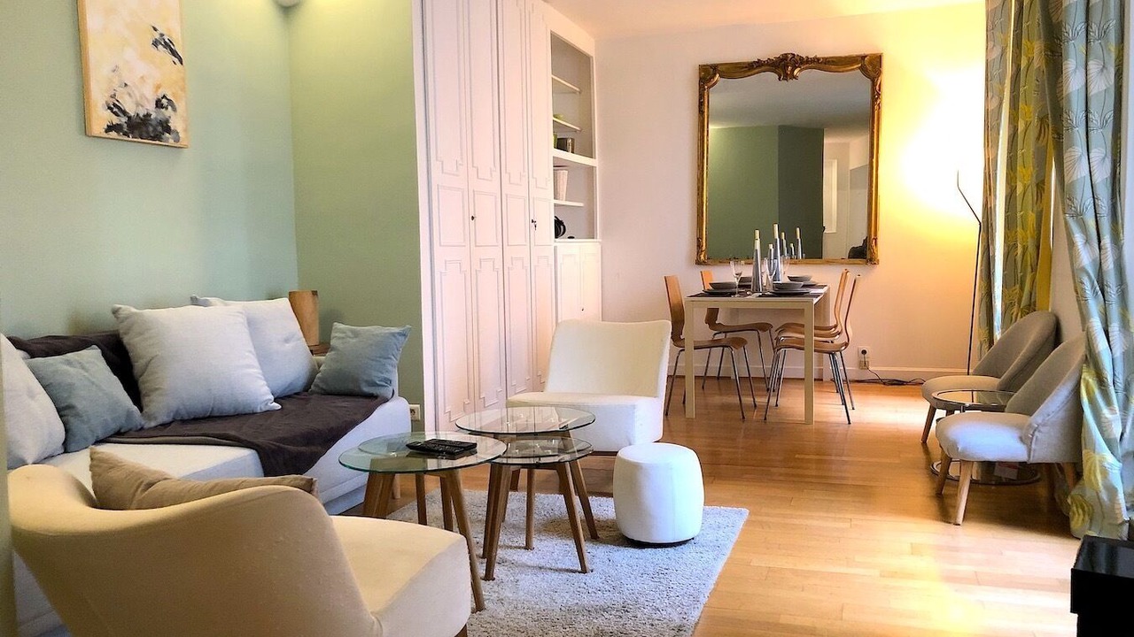 Photo of Livingroom in Chaillot