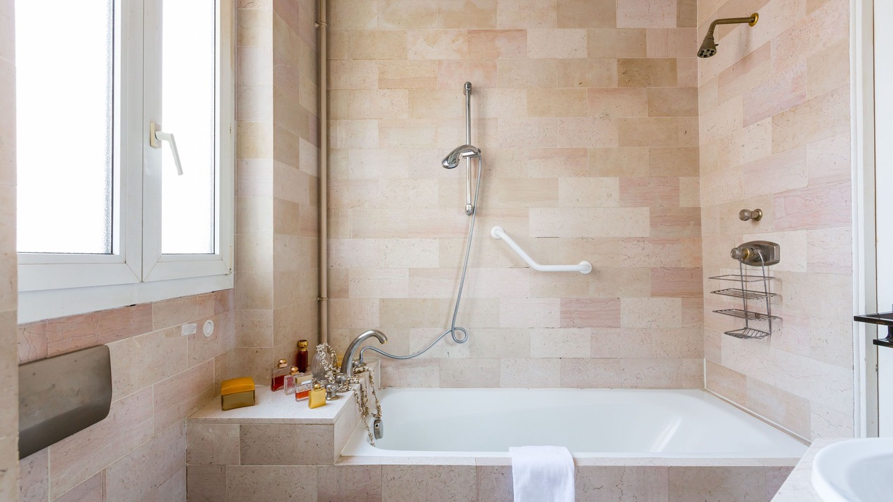 Photo of Bathroom in Les Halles