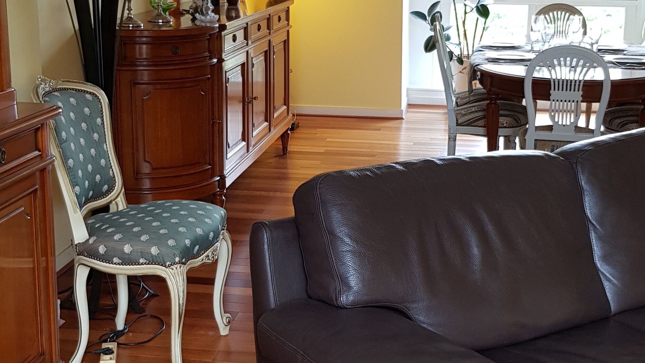Photo of Livingroom in Archives