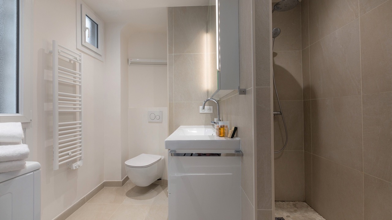Photo of Bathroom in Chaillot