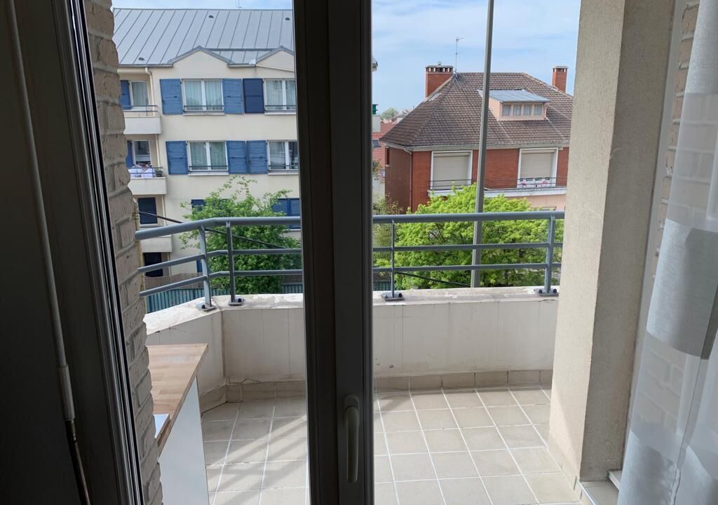 Photo of Others in Suresnes
