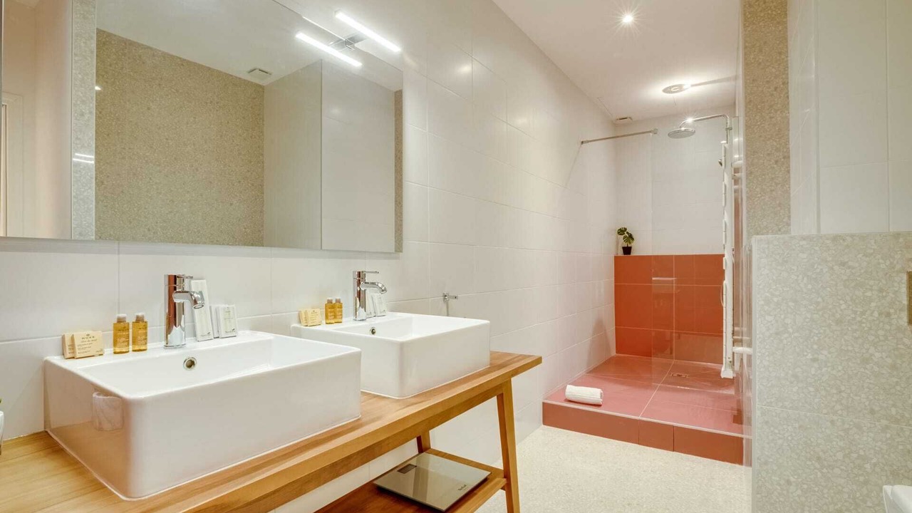 Photo of Bathroom in Enfants-Rouges