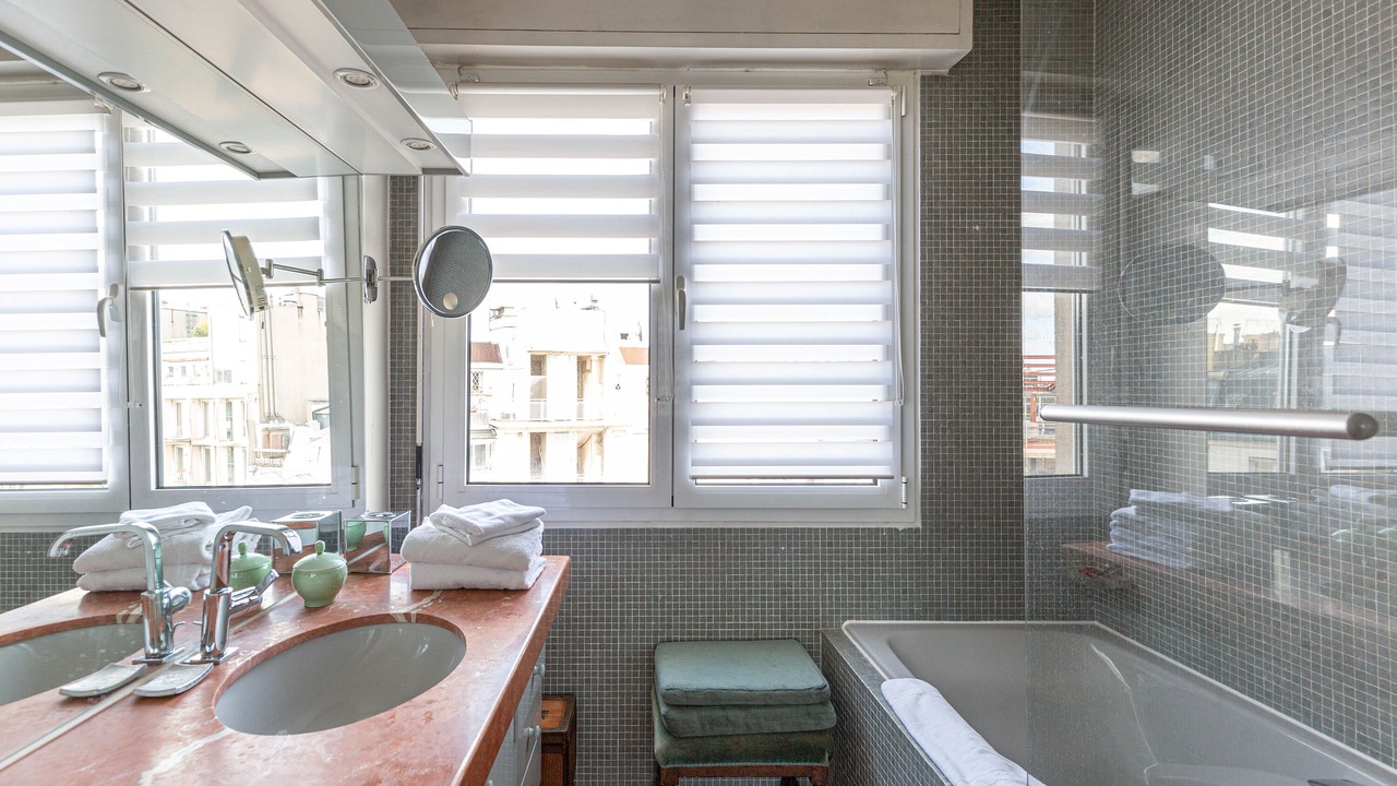 Photo of Bathroom in Chaillot