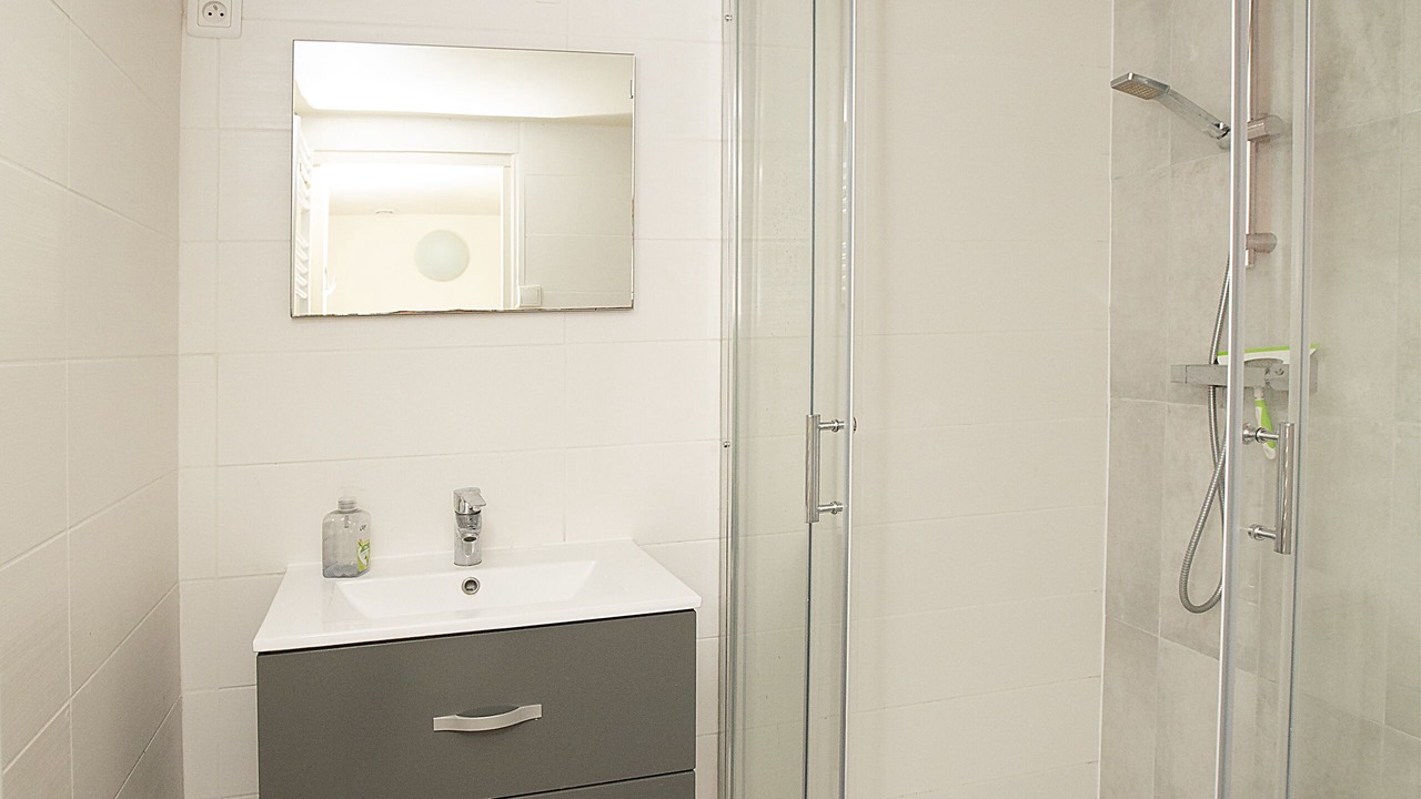 Photo of Bathroom in Garches