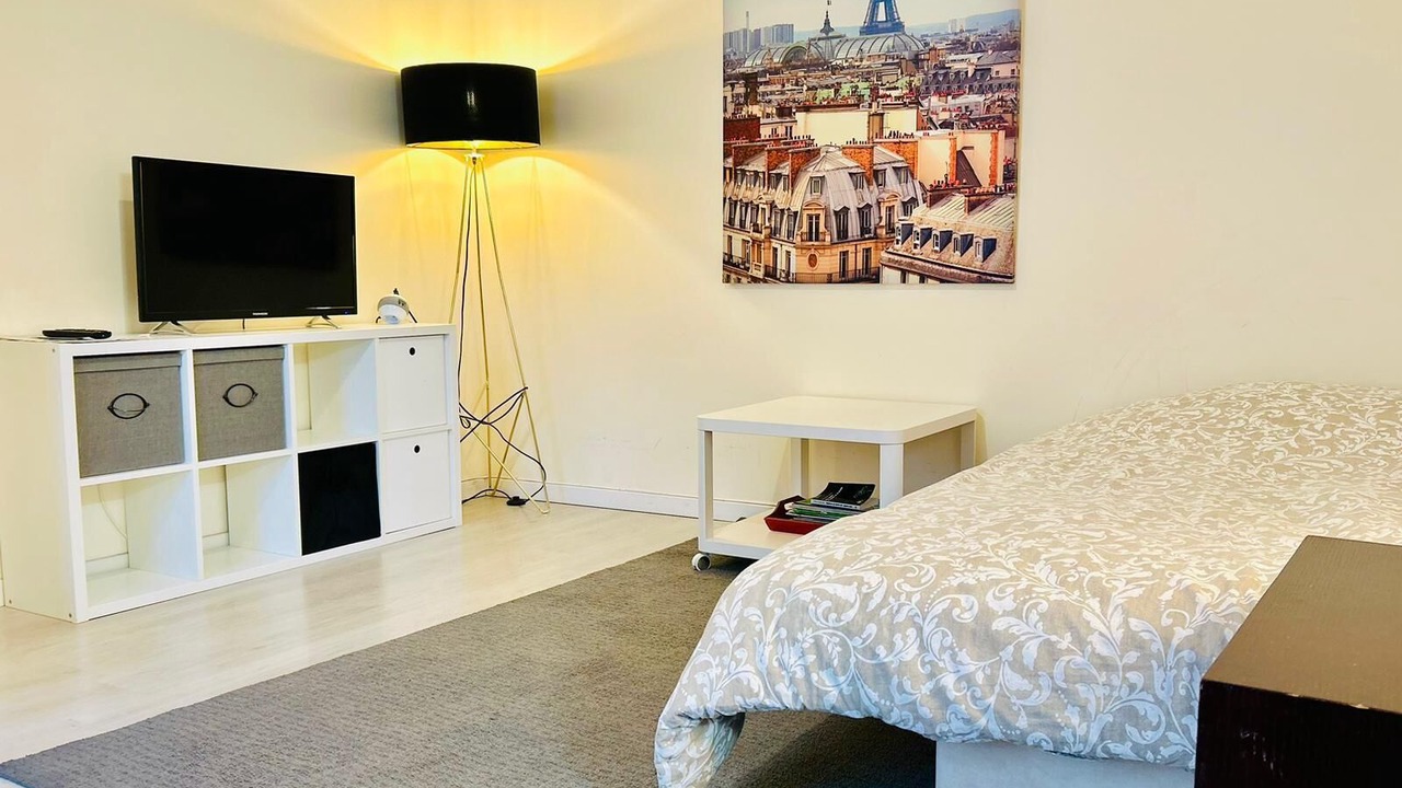Photo of Bedroom in Garches