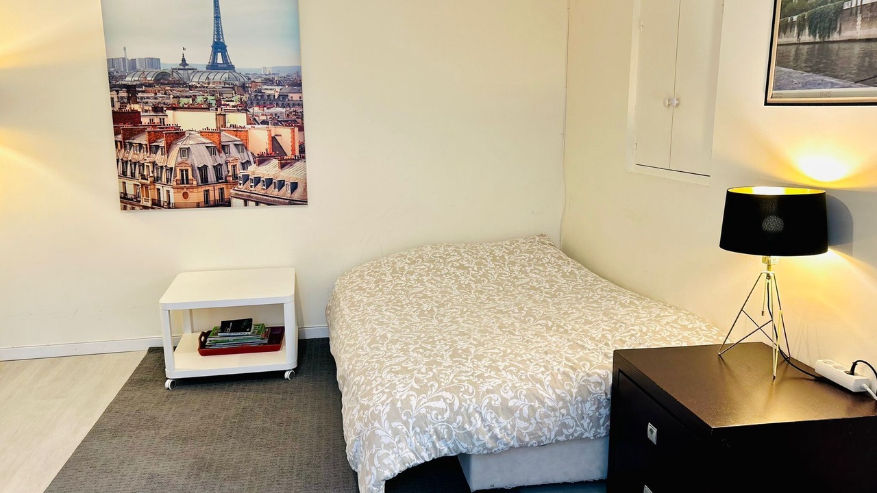 Photo of Bedroom in Garches