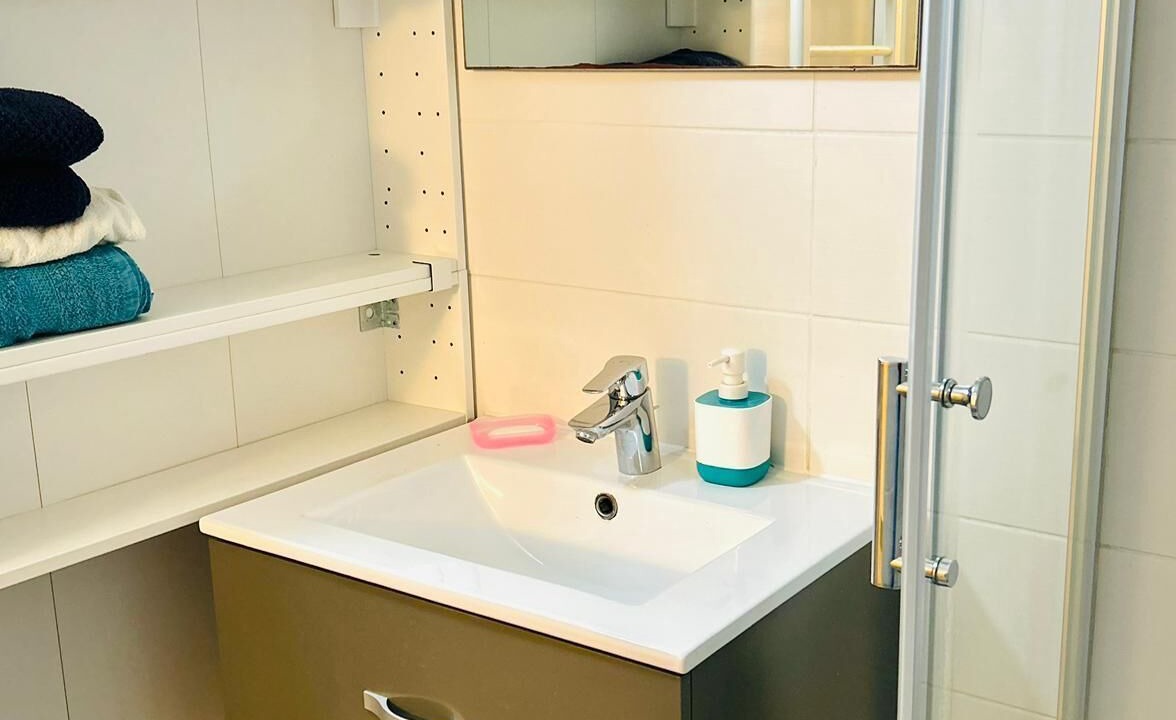 Photo of Bathroom in Garches