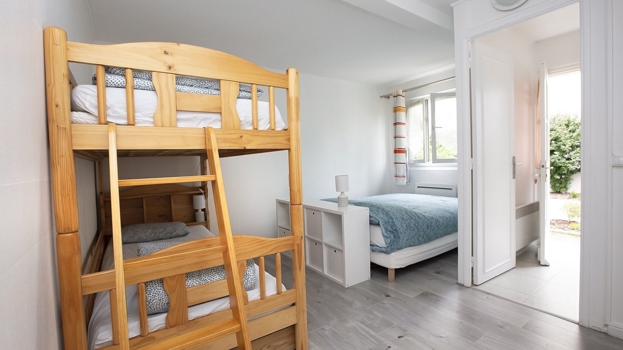 Photo of Bedroom in Garches