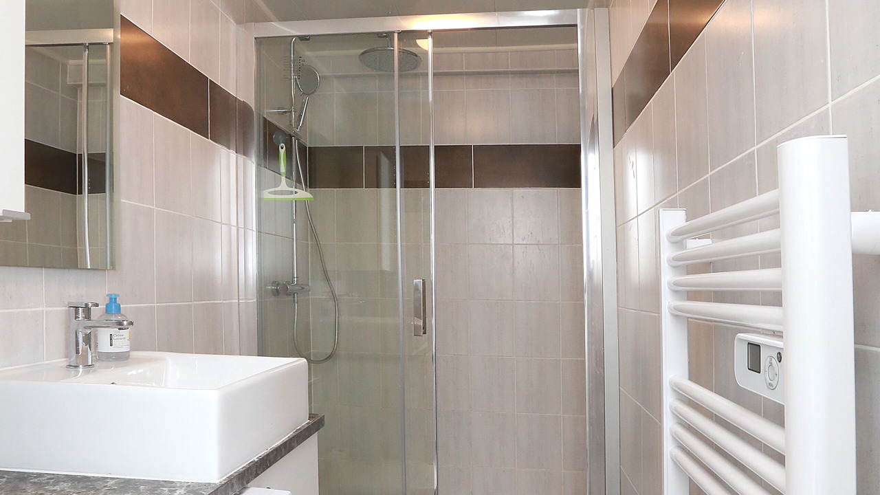 Photo of Bathroom in Garches