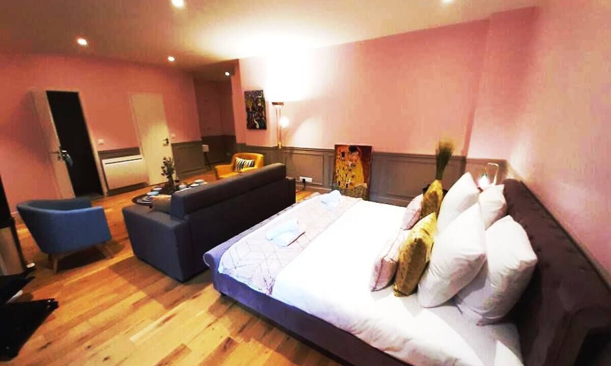 Photo of Bedroom in Quartier de la Folie-Mericourt