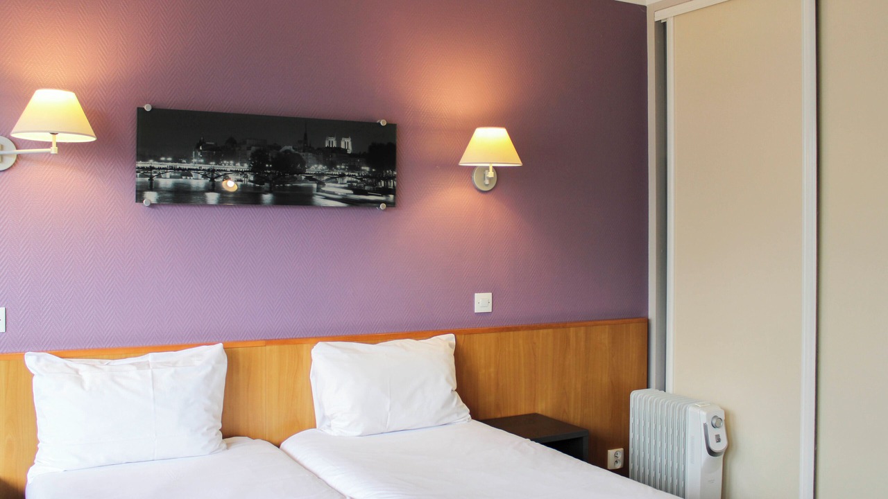 Photo of Bedroom in Issy-les-Moulineaux