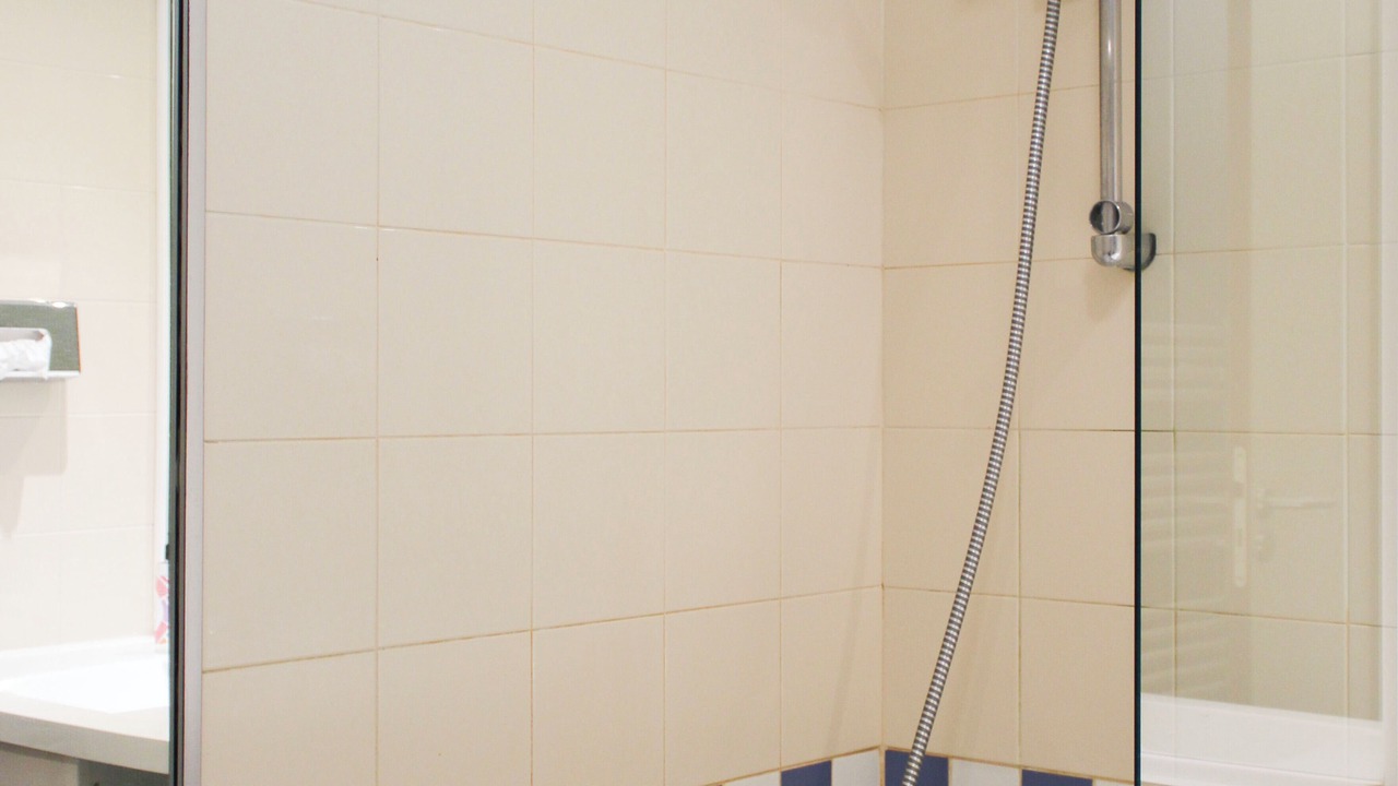Photo of Bathroom in Issy-les-Moulineaux
