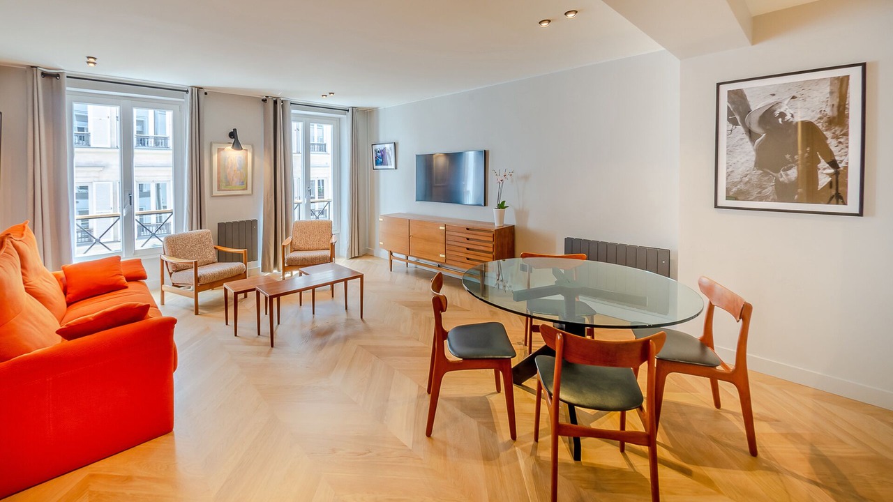 Photo of Livingroom in Quartier de la Place-Vendome