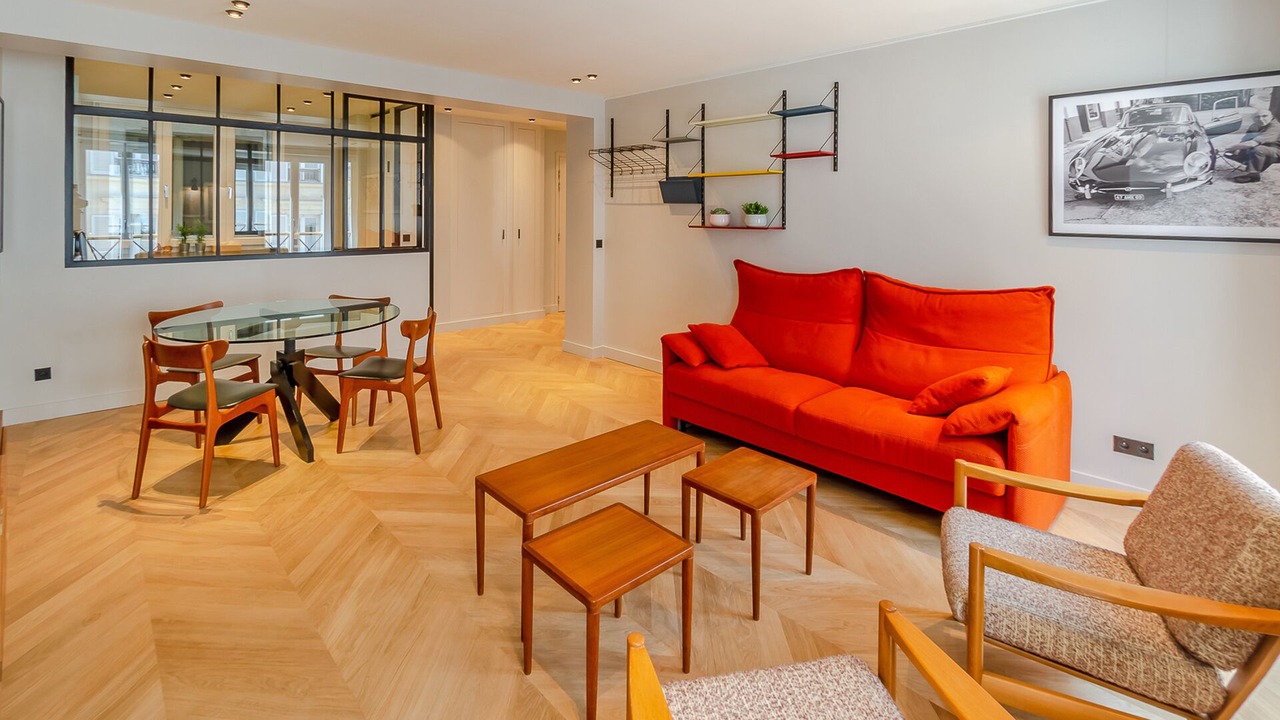 Photo of Livingroom in Quartier de la Place-Vendome