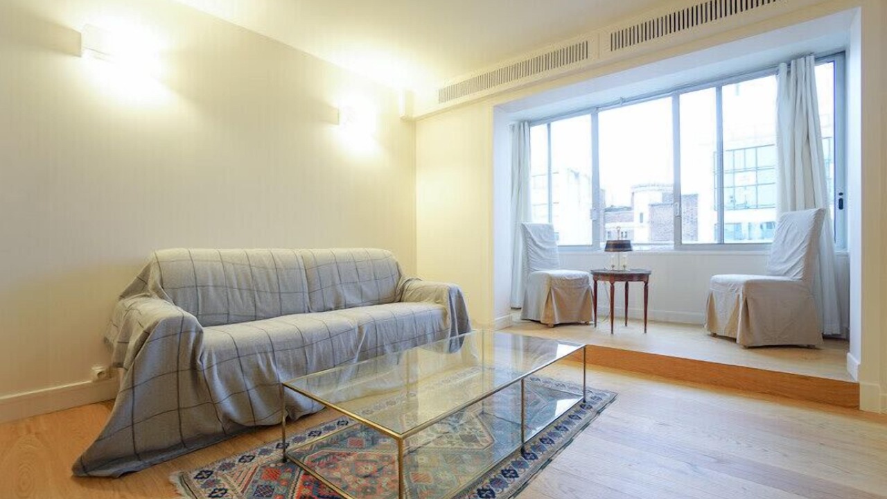 Photo of Livingroom in Suresnes