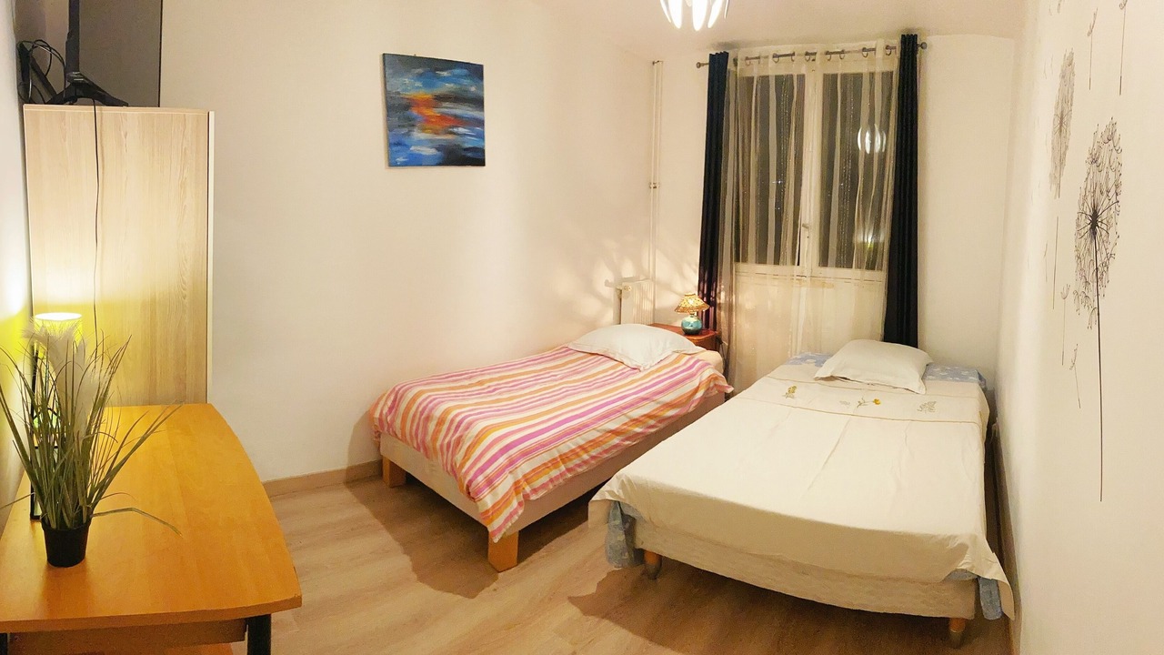 Photo of Bedroom in Thiais