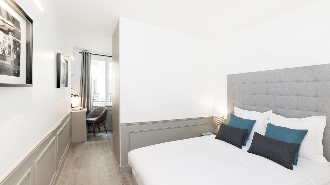 Photo of Bedroom in Arts-et-Metiers