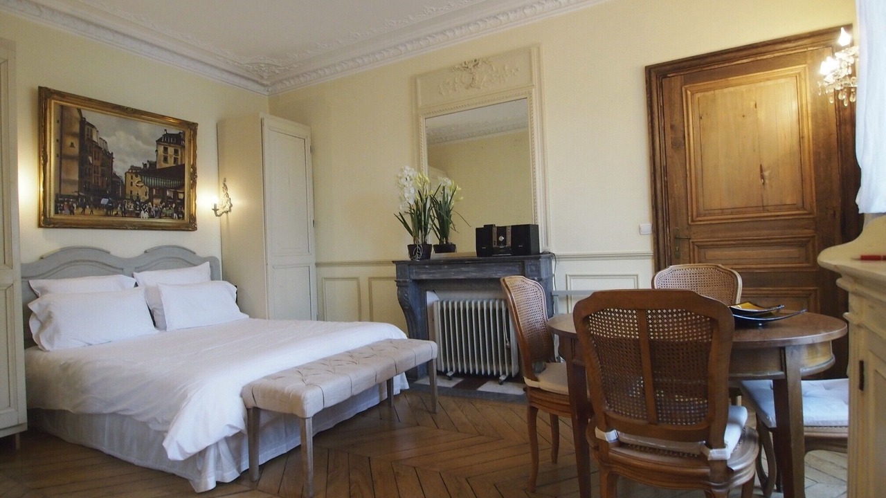 Photo of Bedroom in Saint-Merri
