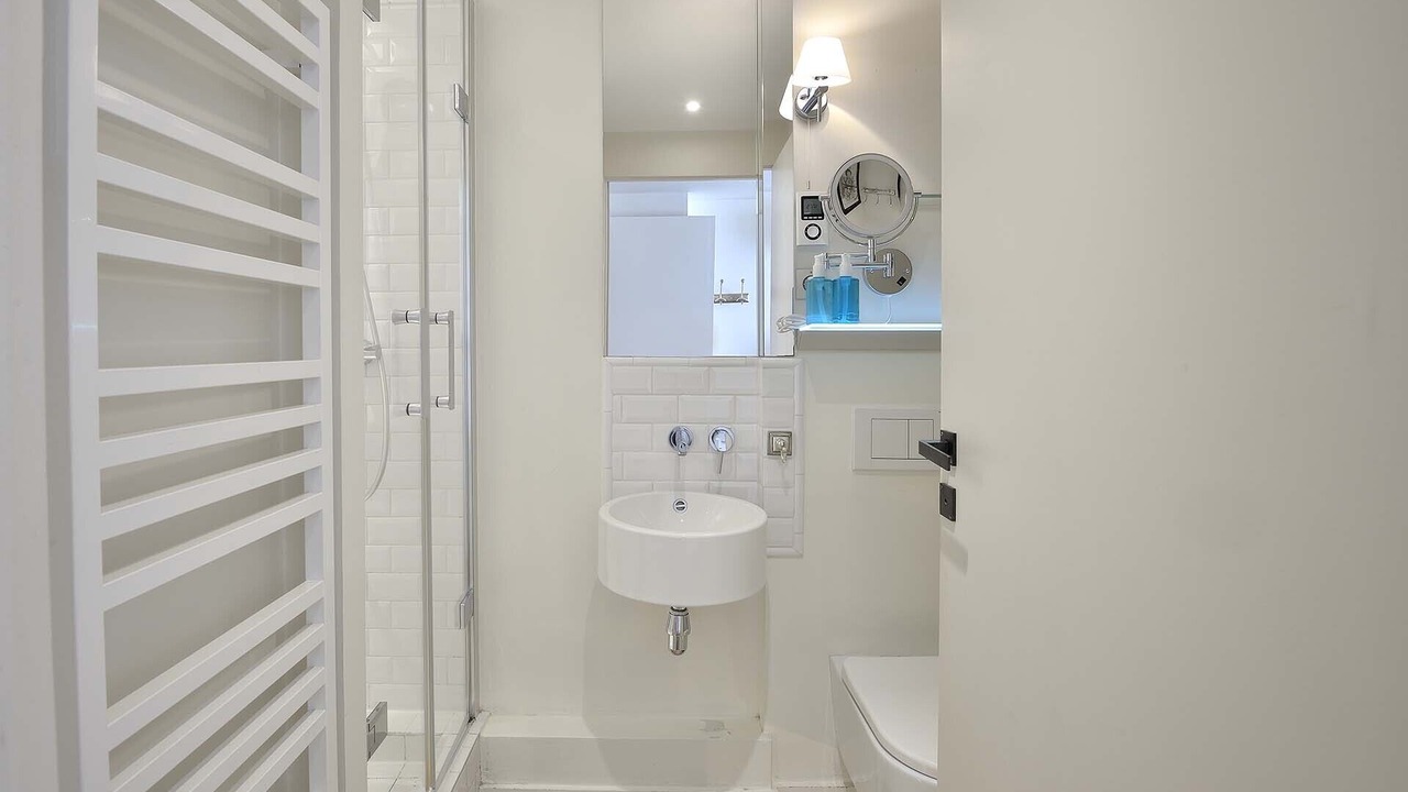 Photo of Bathroom in Paris City Center