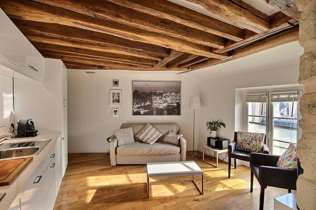 Photo of Livingroom in Archives