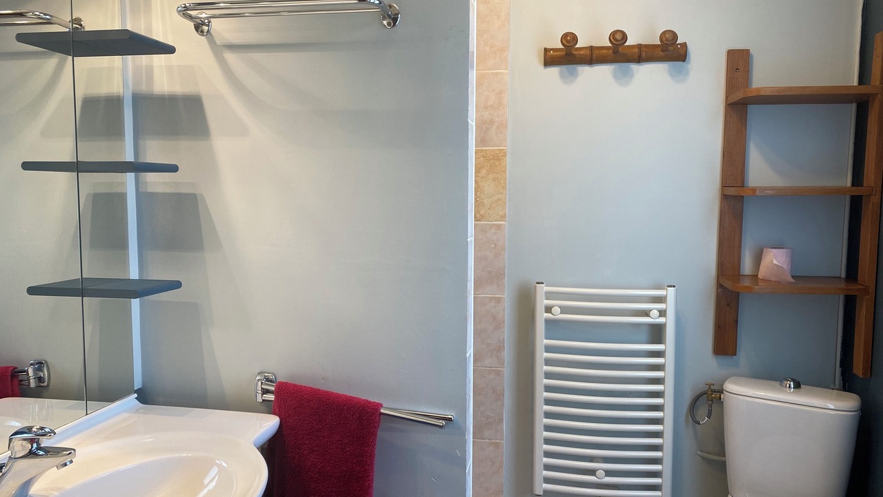 Photo of Bathroom in Hotel de Ville