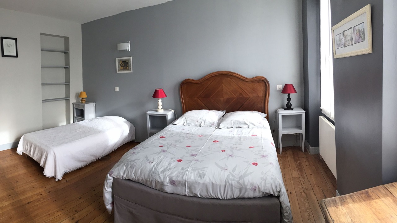 Photo of Bedroom in Hotel de Ville