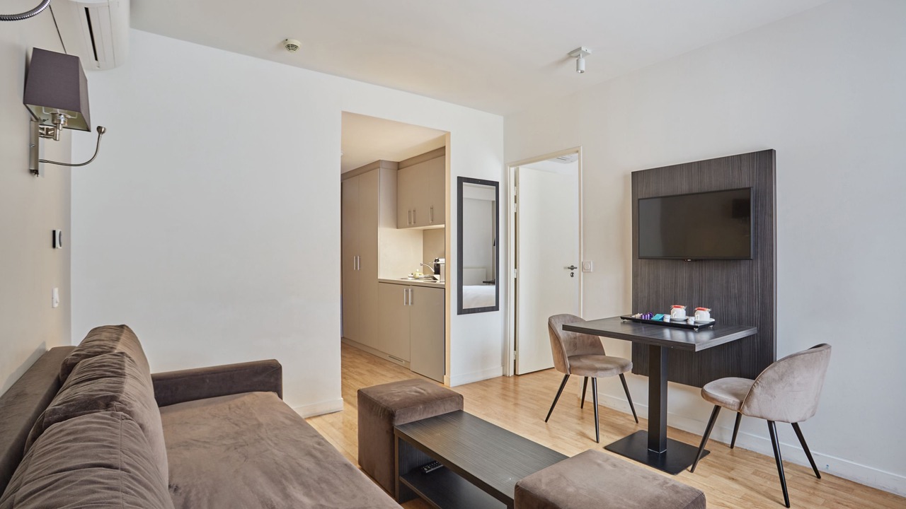 Photo of Bedroom in Clignancourt