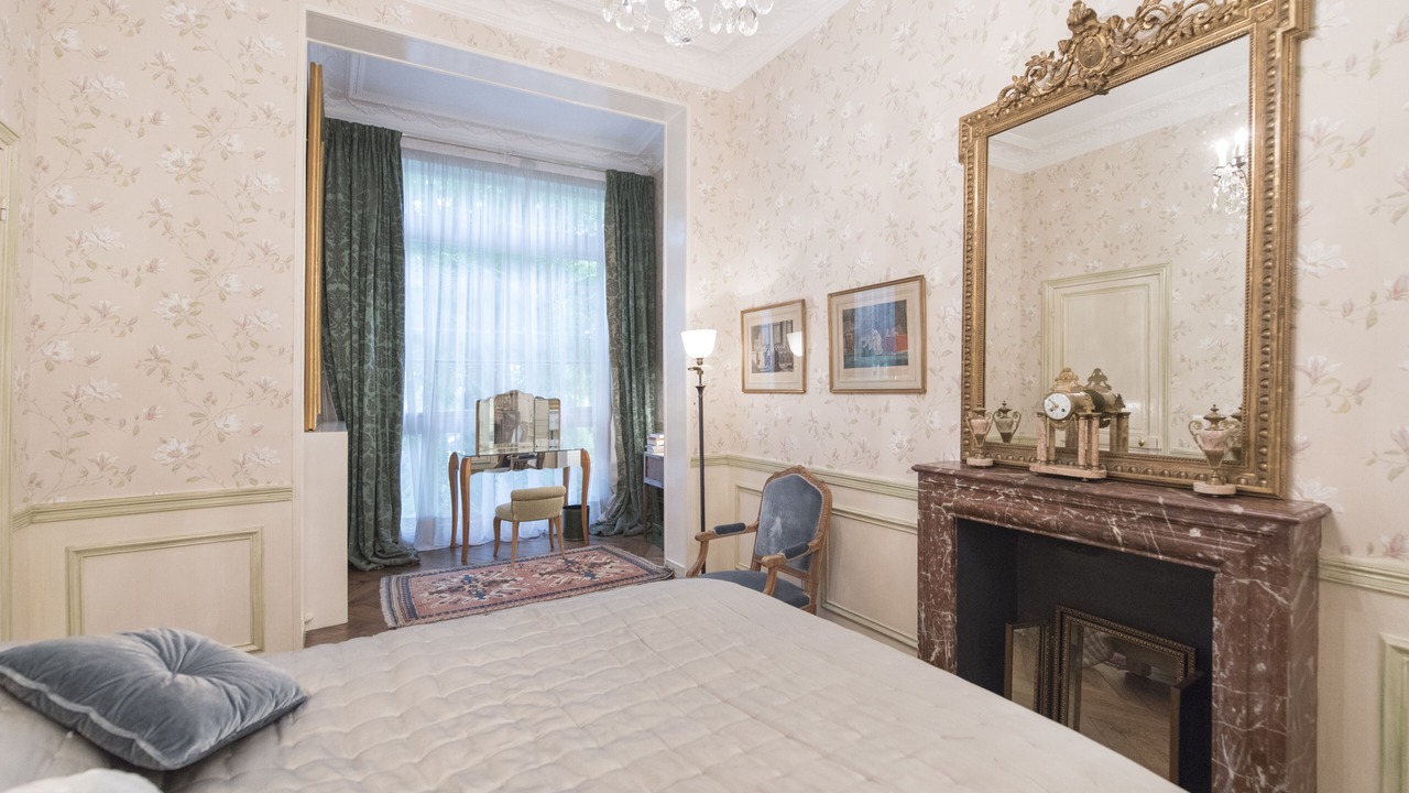 Photo of Bedroom in Chaillot