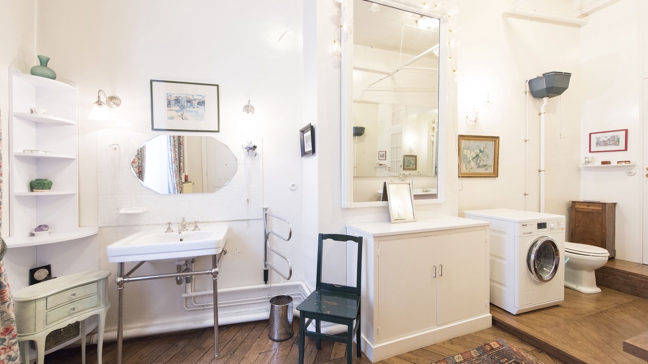 Photo of Bathroom in Chaillot