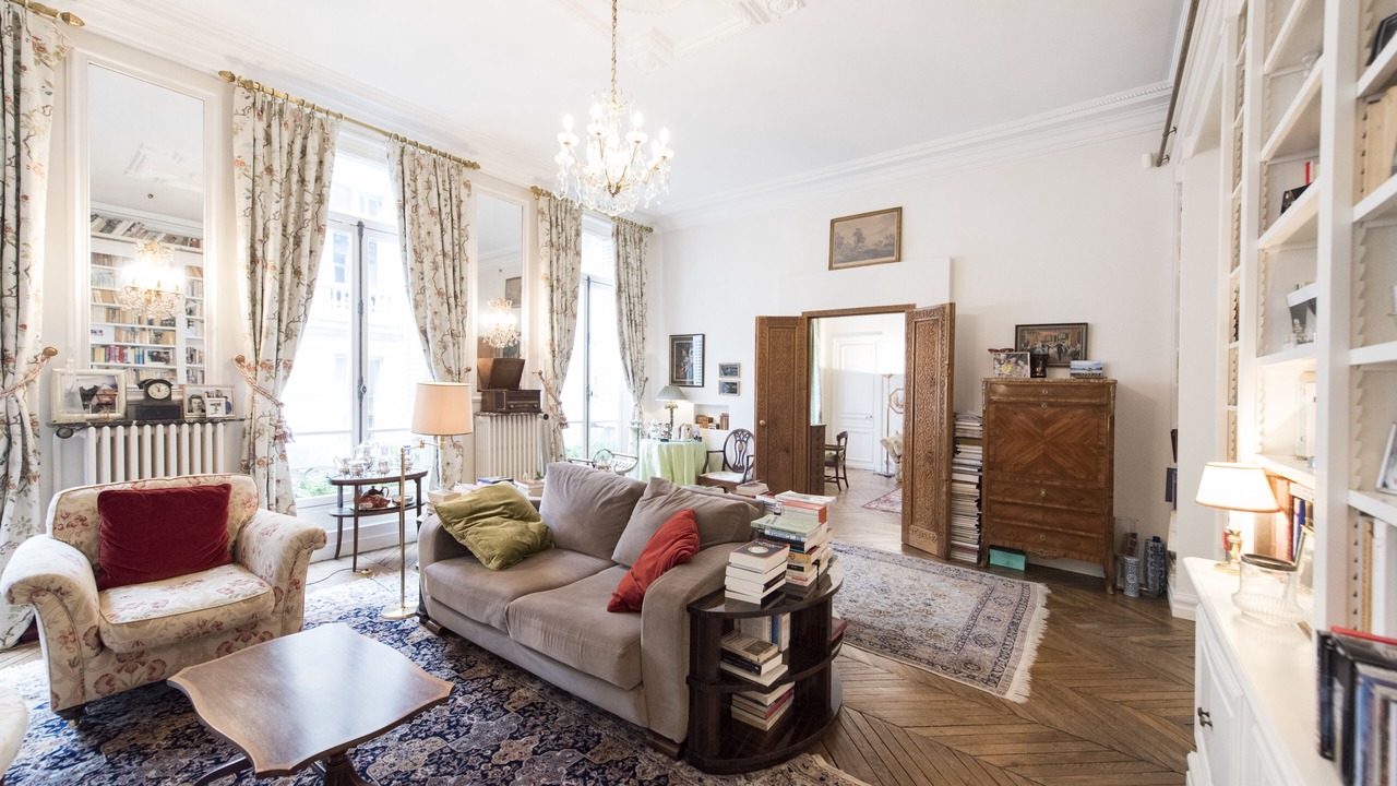 Photo of Livingroom in Chaillot