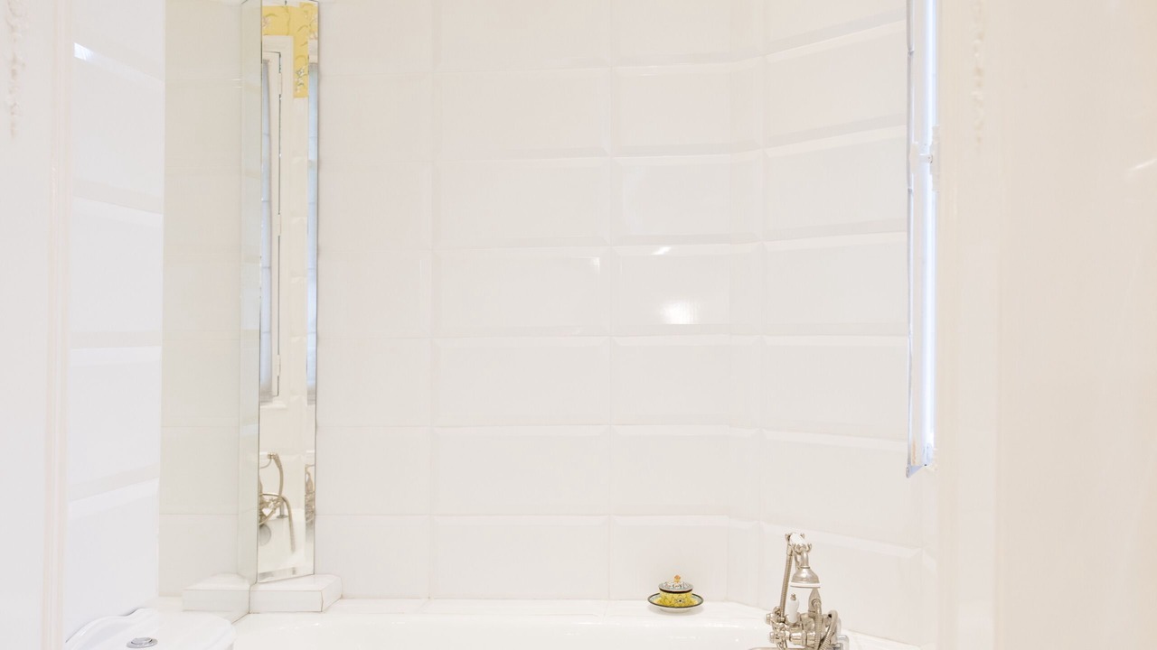 Photo of Bathroom in Chaillot